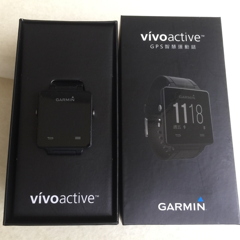 GARMIN Vivoactive GPS智慧運動錶