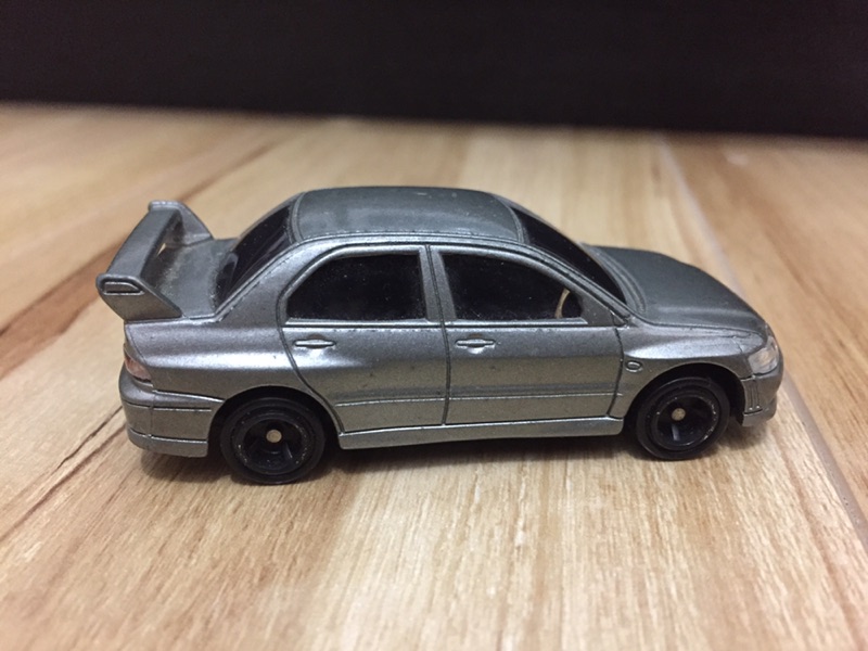 tomica evo 7