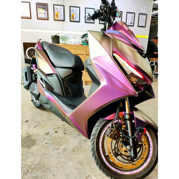 KYMCO KRV全車改色工程貼膜貼紙NMAX,DRG,FORCE