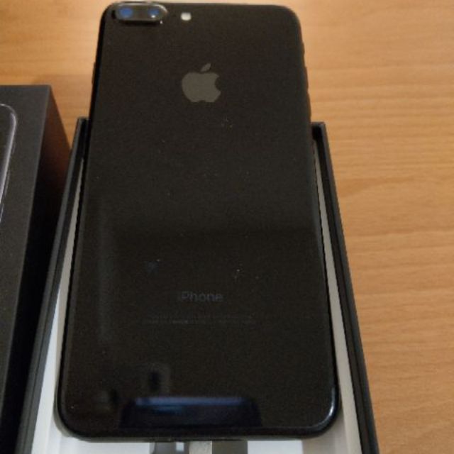 超低價! iPhone7plus 128G 曜石黑 apple全配 &amp;贈送3片鋼化螢幕貼