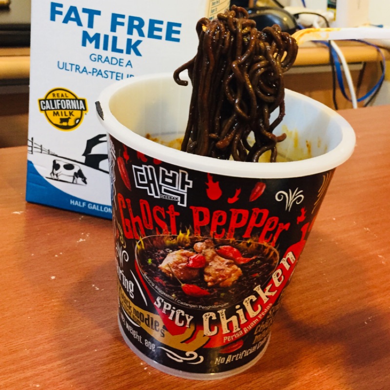 24h出 送 馬來西亞mamee Daebak地獄鬼椒風味杯麵斷魂魔鬼辣送點心麵 蝦皮購物
