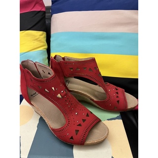 名牌earth紅色麂皮涼鞋/全新/女鞋/9.5號楔型涼鞋