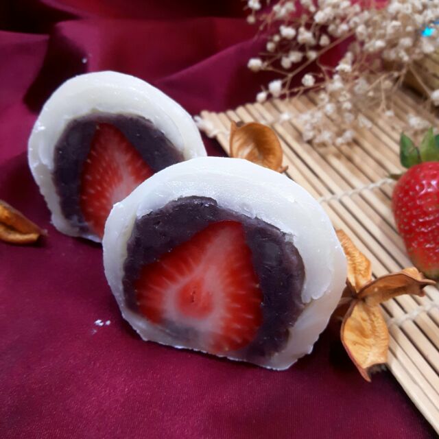草莓紅豆大福 麻糬 日式大福 日式甜點 台灣草莓 大湖草莓 冬季限定 草莓季
