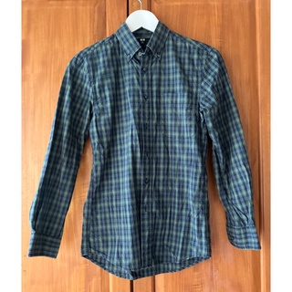 W 日本平價品牌 UNIQLO 優衣庫 二手 綠黑底細白線格 男裝 超柔棉 府綢 格紋 長袖 襯衫 XS號