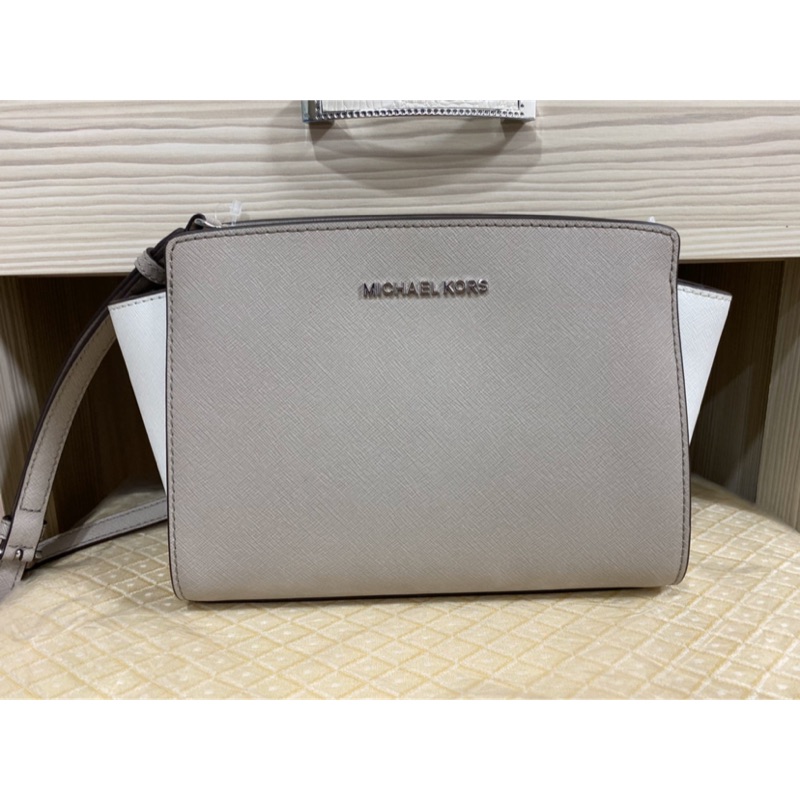 再降售 🌟降售 MICHAELKORS MK 防刮蝙蝠包