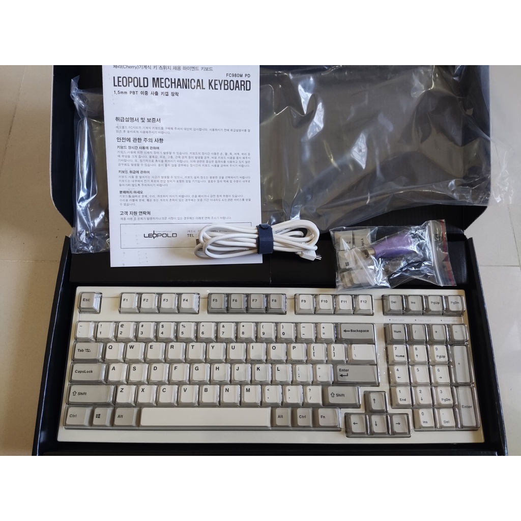 Leopold FC980M PD 復古灰白 銀軸 機械鍵盤