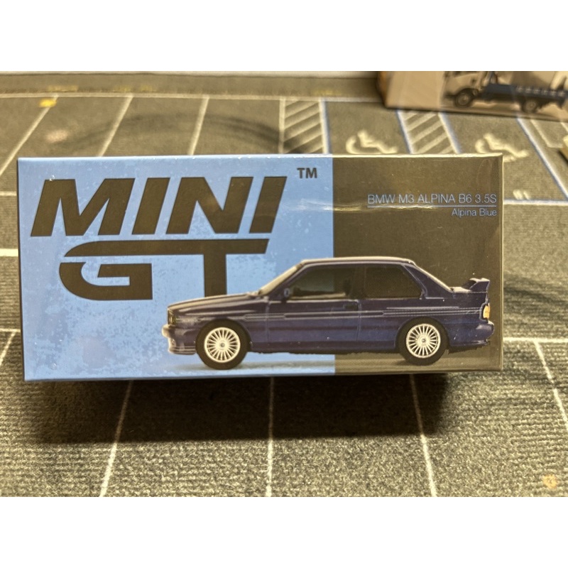 MINIGT no.120 BMW M3 (E30) ALPINA B6 3.5S 藍