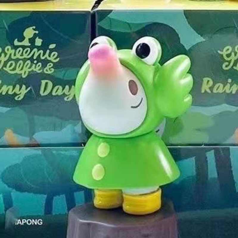 ［現貨］全新 UNBOX RAINY DAY GREENIE ELFIE 雨衣小象 精靈