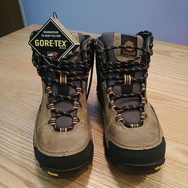 Timberland Gore-Tex 登山鞋（US9.5) 全新 原價6500   特價2500