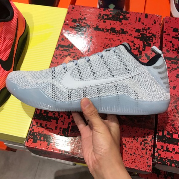 kobe 11 pale horse