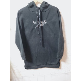 【二手衣服】長袖寬鬆 黑色字母印花 女生帽T 連帽長袖上衣