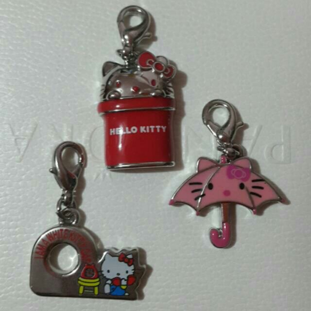 Hello Kitty 吊飾  7-11