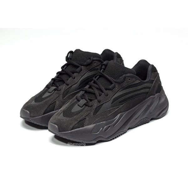 Adidas Yeezy Boost 700 Vanta 全黑 黑魂 FU6686 可當吊飾 擺飾 [現貨秒發]