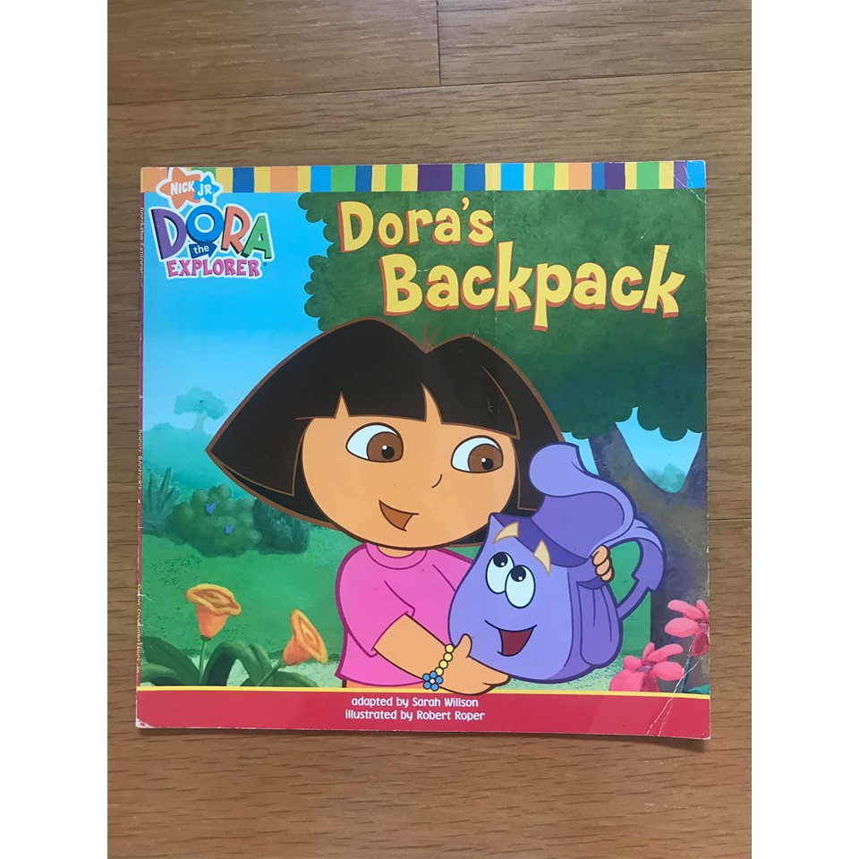 二手英文平裝繪本 Dora's Backpack