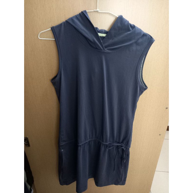 專櫃品牌 日牌 uniqlo 無袖 涼感 帽子 連身裙 綁帶 附口袋 深灰色