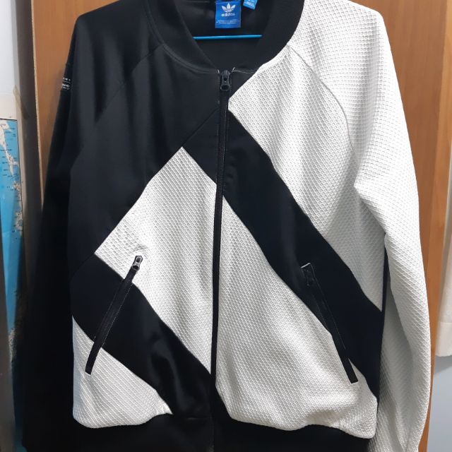 【Adidas外套】實體Adidas 店面購入