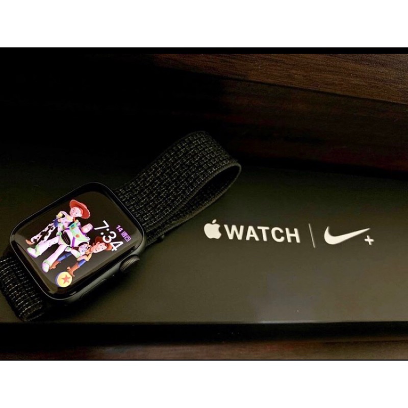 Apple Watch series 4 s4 nike+