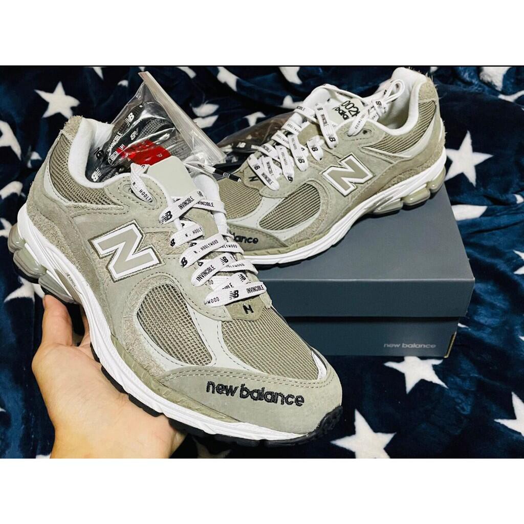 全新invincible X N Hoolywood X New Balance 02r 慢跑鞋ml02rv 蝦皮購物