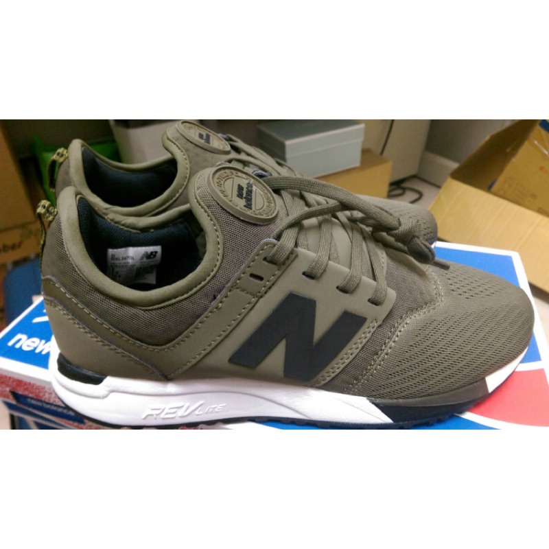 全新 New Balance 247 軍綠