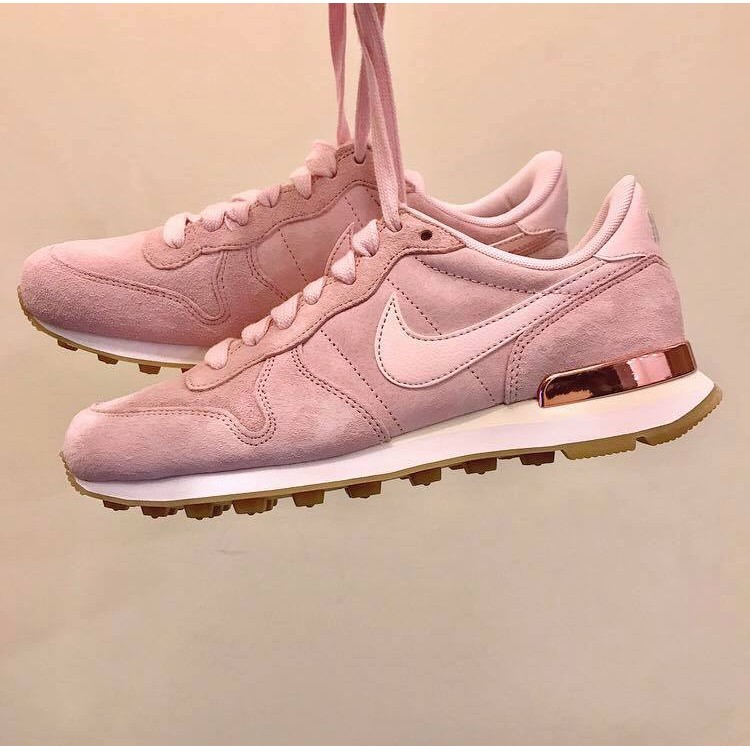 nike internationalist sd