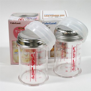 【阿肥的店】 糖篩罐 日本製 CakeLand 不鏽鋼 撒粉篩 計量罐 粉篩 收納罐 篩糖粉 佐料罐