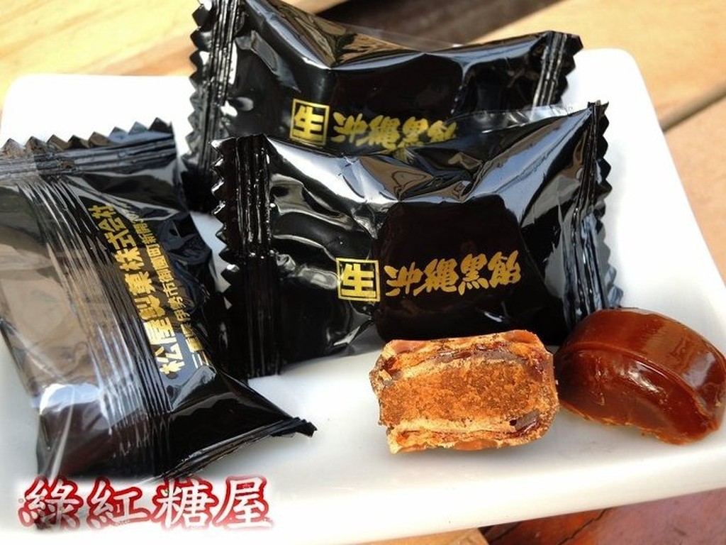 日本黑糖【松屋 生 沖繩黑飴】 黑糖包裹著來自於沖繩的純黑糖香醇濃郁 分裝包 沖繩黑糖糖果