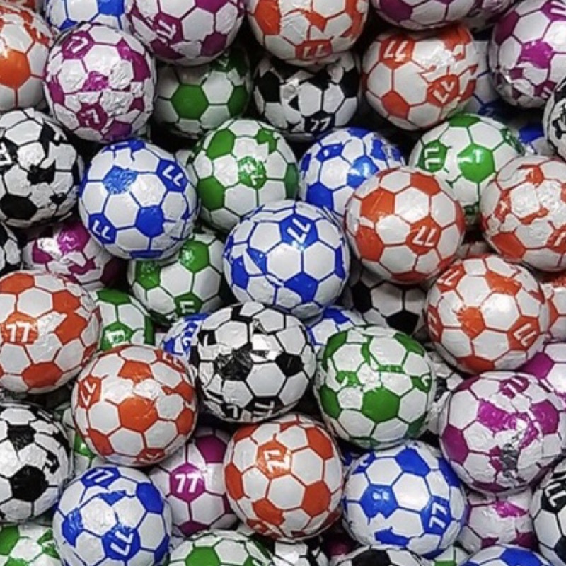 【粿女兒商行】🔥現貨 ⚽️足球巧克力 古早味糖果 巧克力 哈哈球