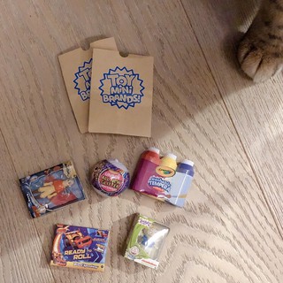 Zuru 歡樂驚喜蛋 迷你玩具 toy mini brands 袖珍玩具 盒玩 紙袋 賽車遊戲盒 盲抽