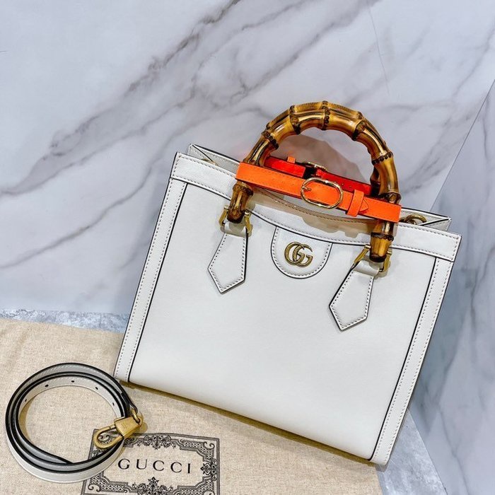 二手旗艦 全新 古馳 Gucci Diana bag 竹節 磁扣 金雙G 托特包 上手提 斜背包 （中友店) 22802