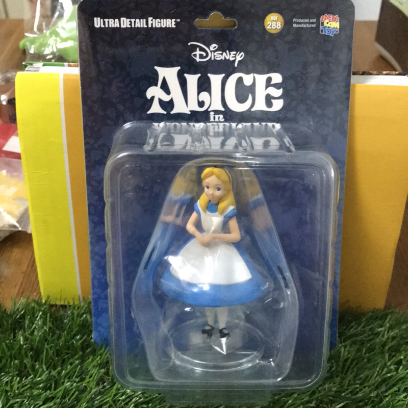 日本帶回 迪士尼 愛麗絲夢遊仙境 愛麗絲公仔 擺飾 裝飾 吊卡  ultra detail figure