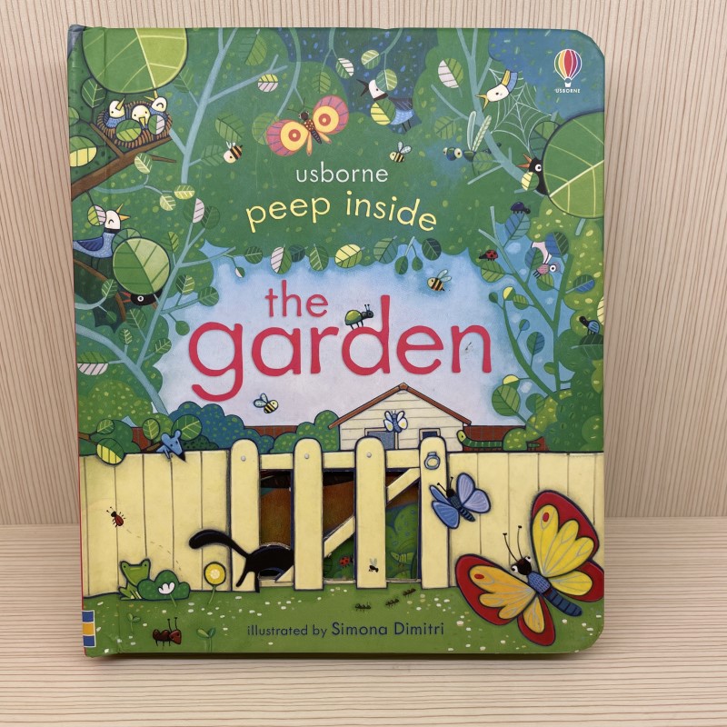 Peep inside the garden：花園躲貓貓（外文書）