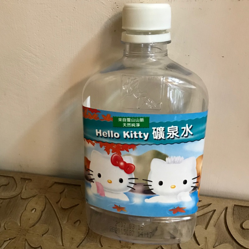 2007悅氏Hello Kitty礦泉水空瓶