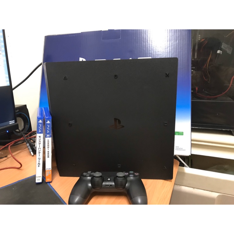 PS4 pro 二手主機出售（喜歡歡迎私訊）