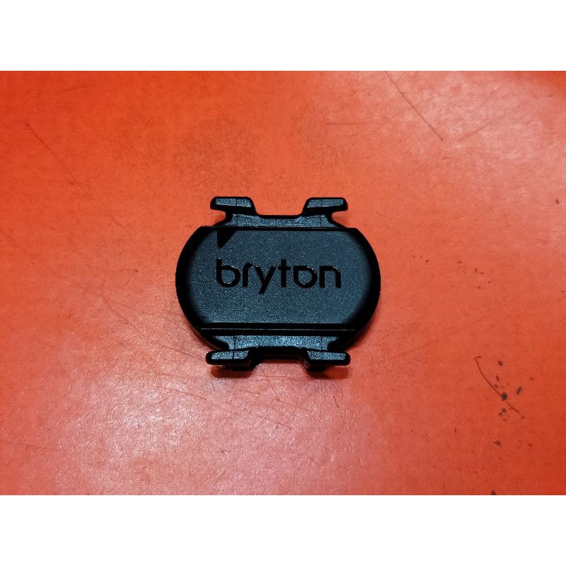 中古品 Bryton 迴轉速器 踏頻感應器 有ANT+頻率 有藍芽 GARMIN 的碼錶也可以用 功能正常還有保固