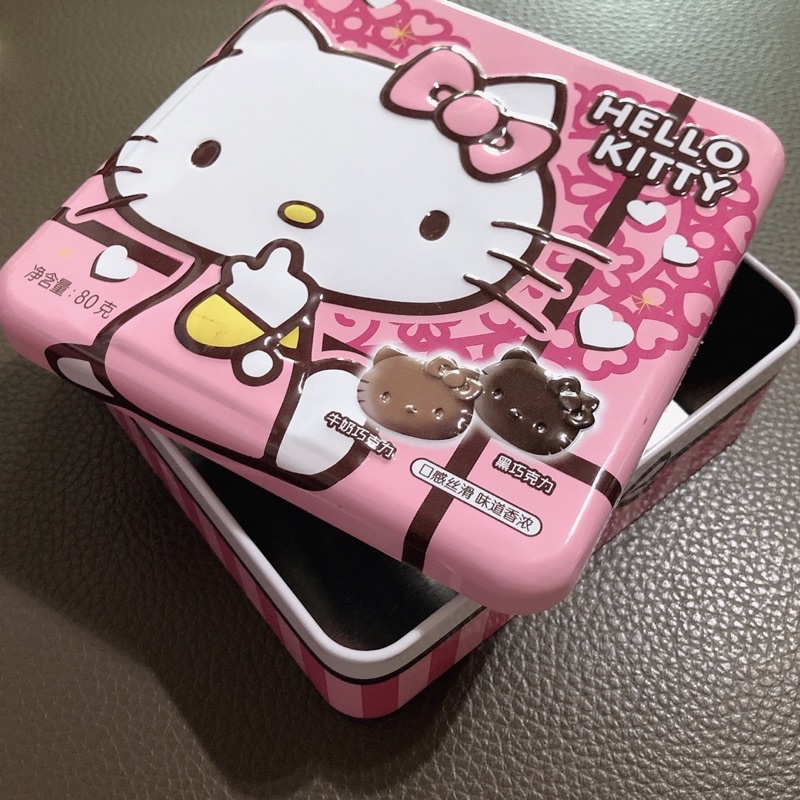 代售 出清 Hello kitty 鐵盒 餅乾盒 糖果盒 收納盒