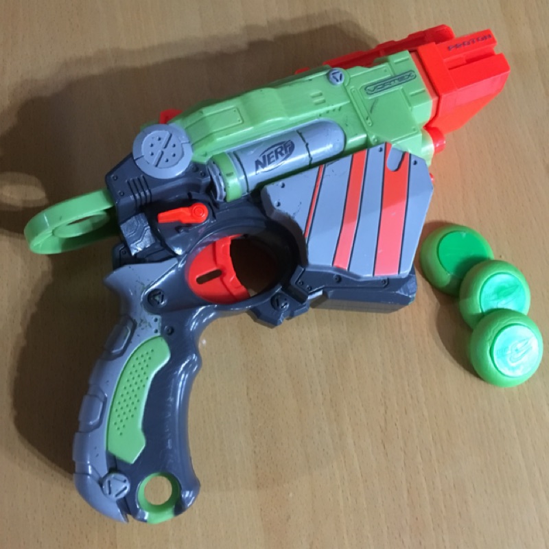 Nerf vortex proton 飛盤槍 旋風槍