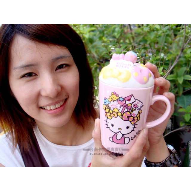 台南卡拉貓專賣店  三麗歐系列HELLO KITTY KT甜點蛋糕版 粉色系馬克杯(附杯蓋) 可今天寄明天到