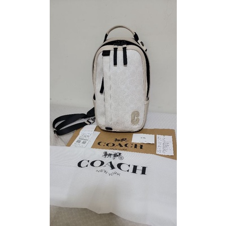 COACH 白色側背胸包 二手