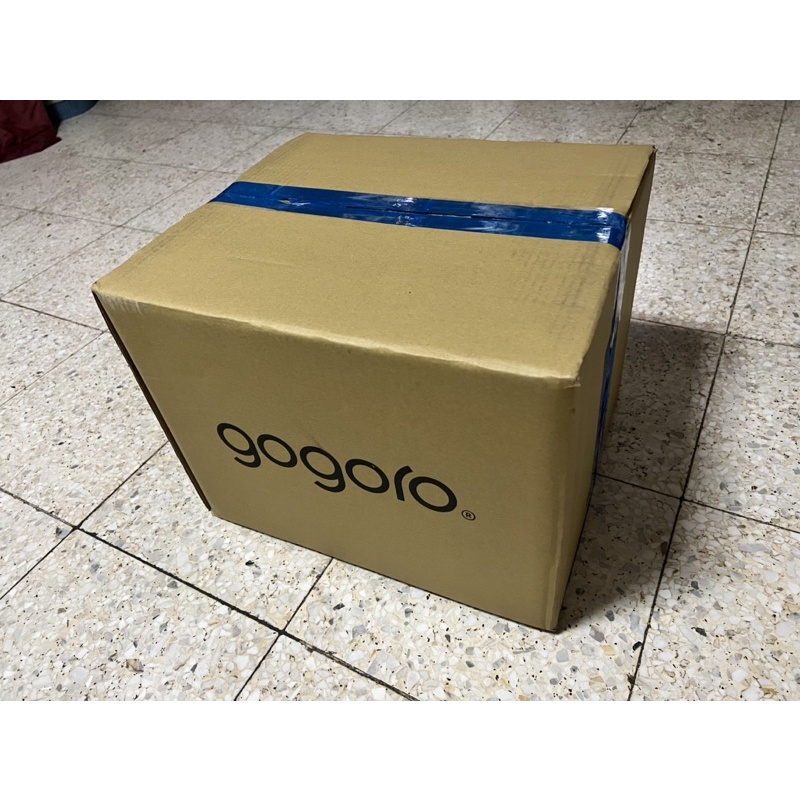 gogoro （S3限定版車衣、限定款聯名藍牙耳機、襪子）限定商品全新未拆3種一起販售
