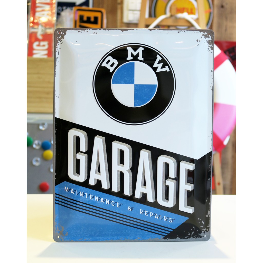 《過氣老男孩》BMW Garage 鐵牌 大