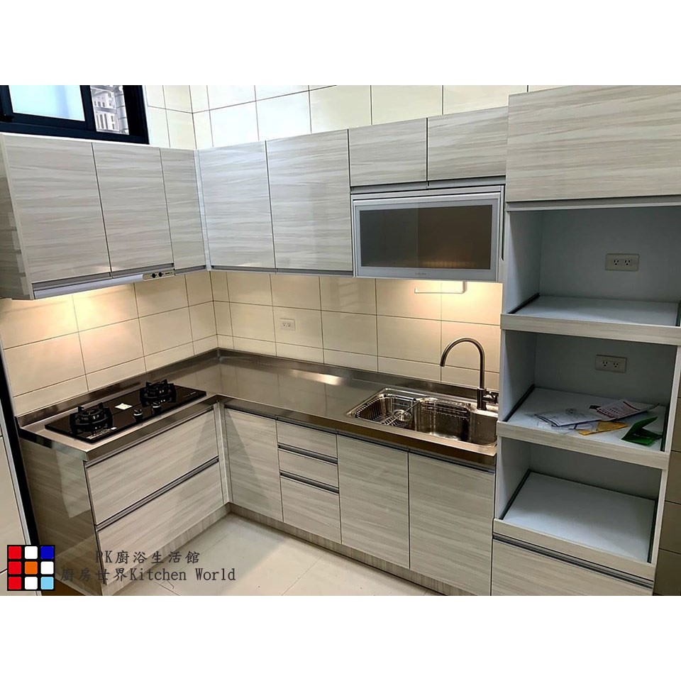 高雄系統廚具客製化廚櫃流理台工廠直營l型流理台壓花白鐵台面搭櫻花牌瓦斯爐烘碗機 Kw廚房世界