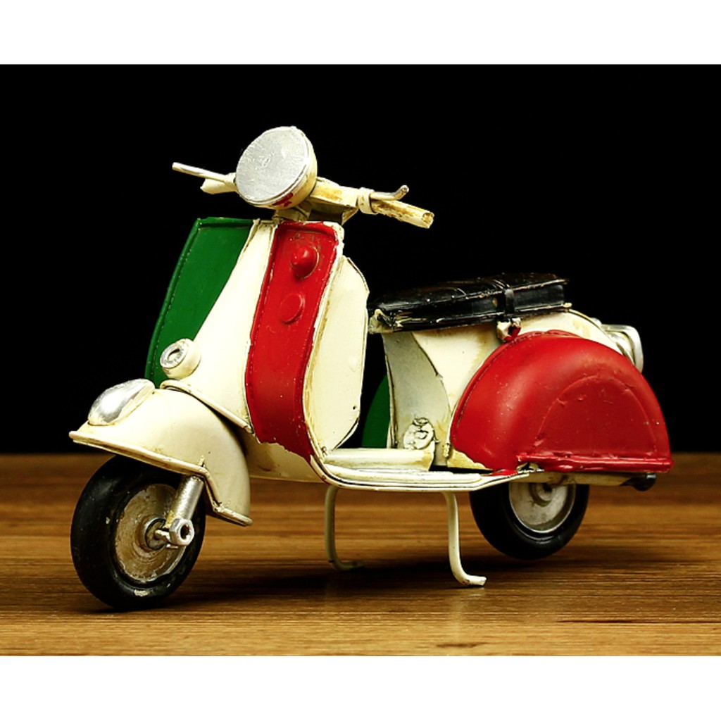義大利 偉士牌 Vespa 手工製作1965Y  復古鐵皮車模型 義大利國旗款