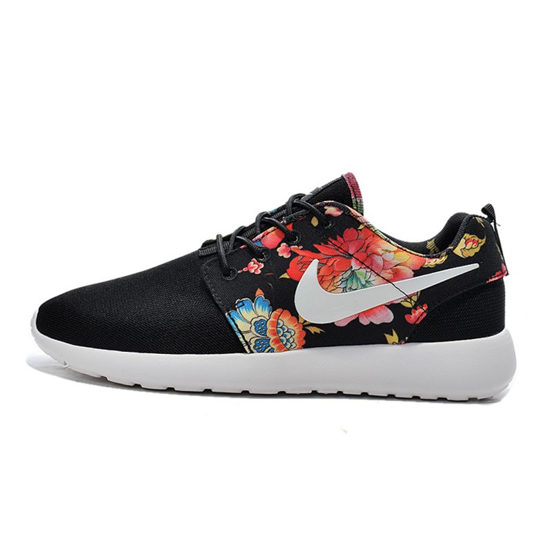 nike roshe run print black