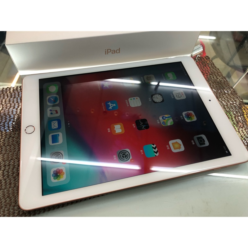 New iPad 2018 WIFI版 32G玫瑰金 中古機