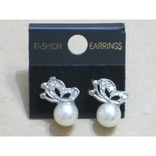 蝴蝶珍珠耳針式耳環 / 珍珠蝴蝶耳針式耳環