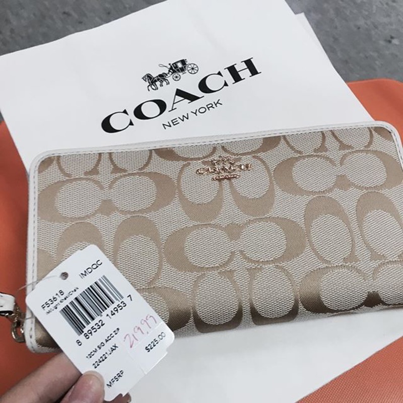 COACH 白色長夾