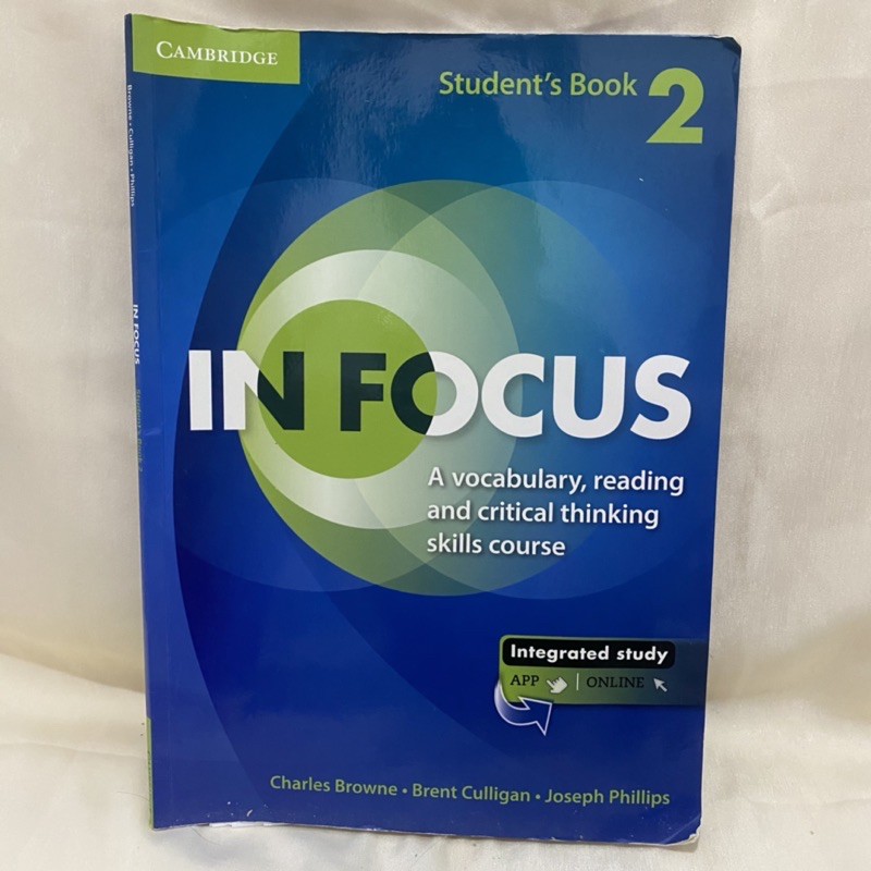 （便宜賣）In focus student's book 2