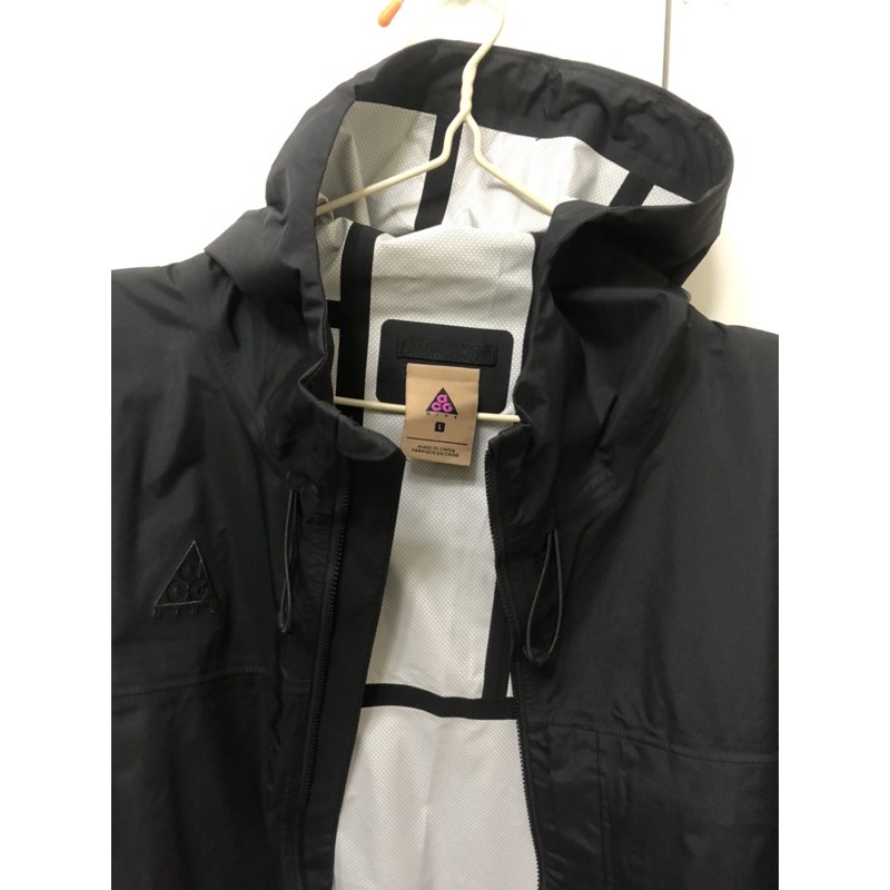 nike packable rain jacket