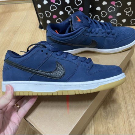 sb dunk low pro iso