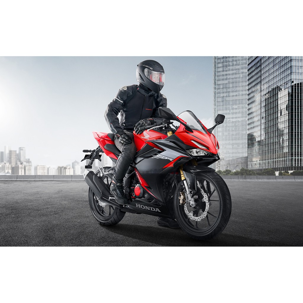 榮立中和・阿捷 // HONDA 2021CBR150R ABS 新世代輕量級跑車